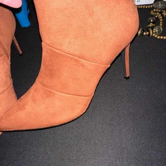 Source Unknown Rust Ankle Boots - Picture 3 of 7